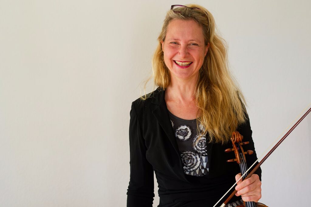 Anna Barbara Kastelewicz geige Portrait