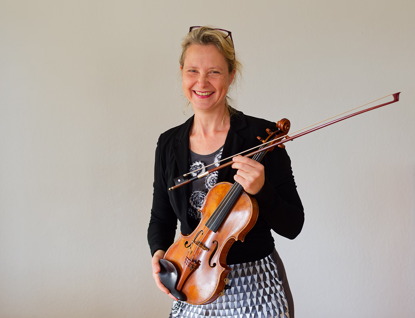 Anna Barbara Kastelewicz geige Portrait